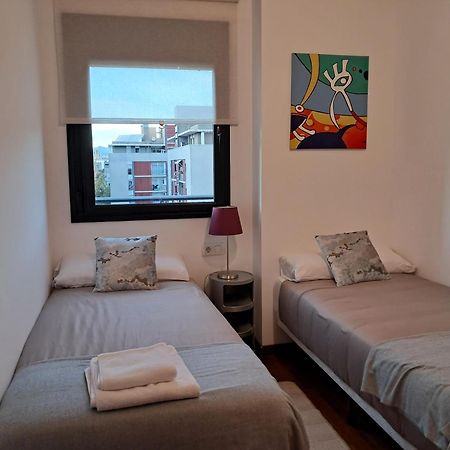 Modern Apartment, With Parking, Close To The Beach!! Sant Adrià de Besòs Exterior foto