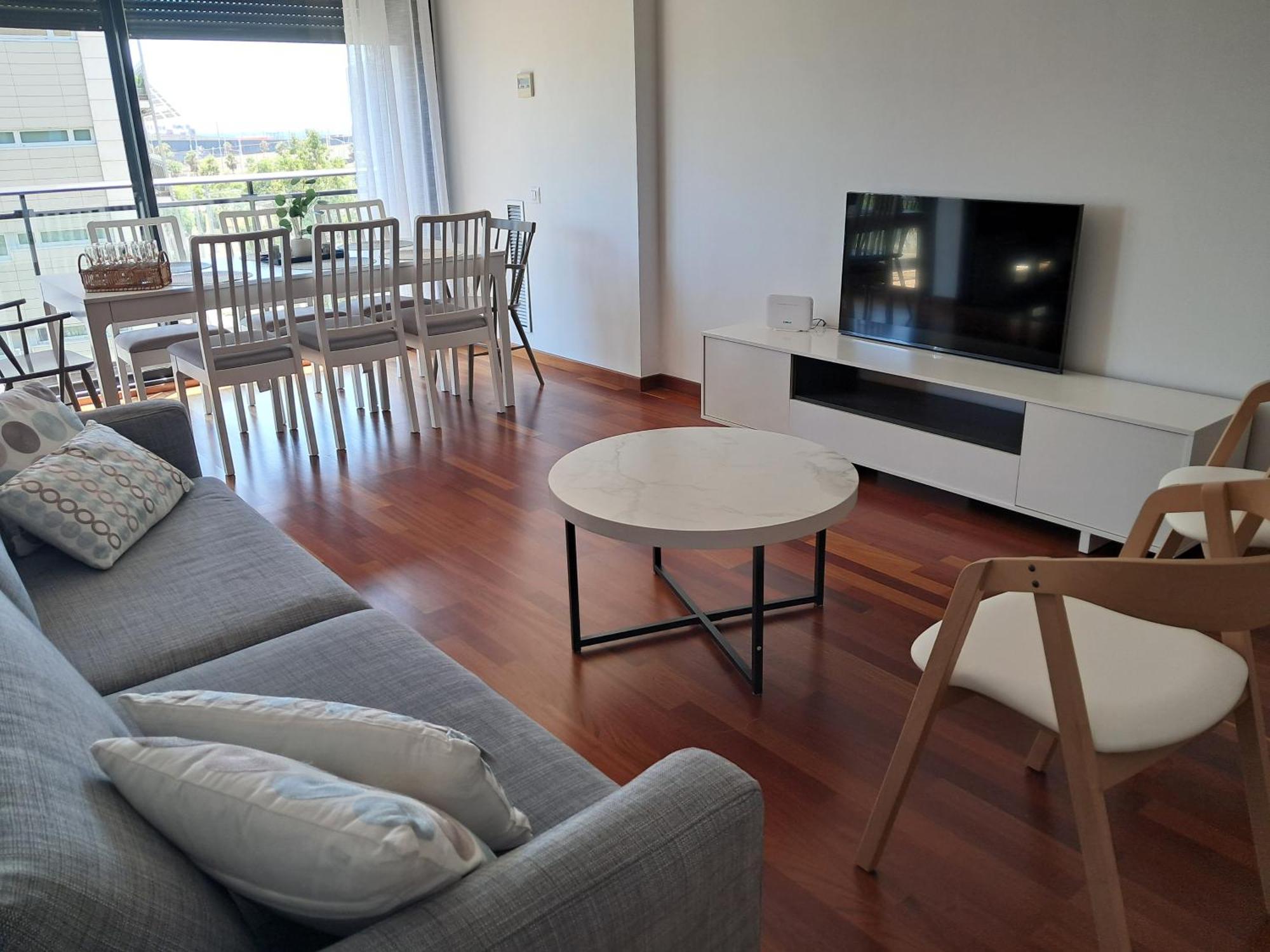 Modern Apartment, With Parking, Close To The Beach!! Sant Adrià de Besòs Exterior foto