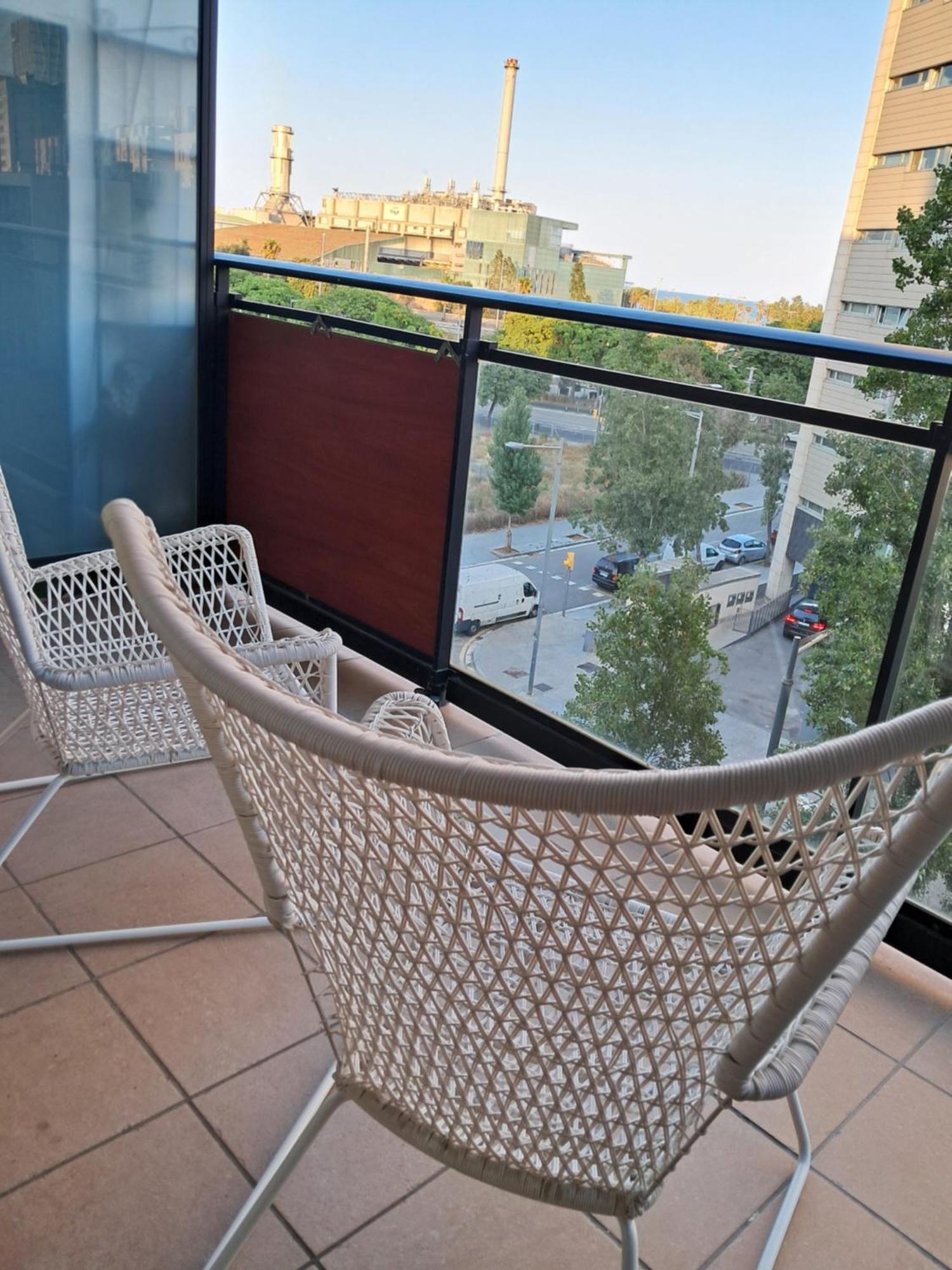 Modern Apartment, With Parking, Close To The Beach!! Sant Adrià de Besòs Habitación foto